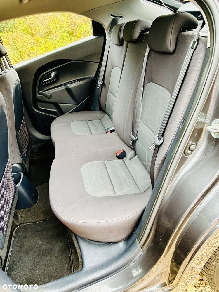 Kia Rio 1.2 Business Line - 20