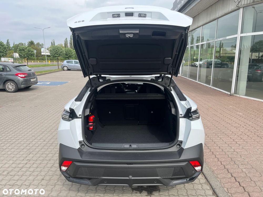 Peugeot 408 1.2 PureTech mHEV Allure S&S e-DSC6 - 7