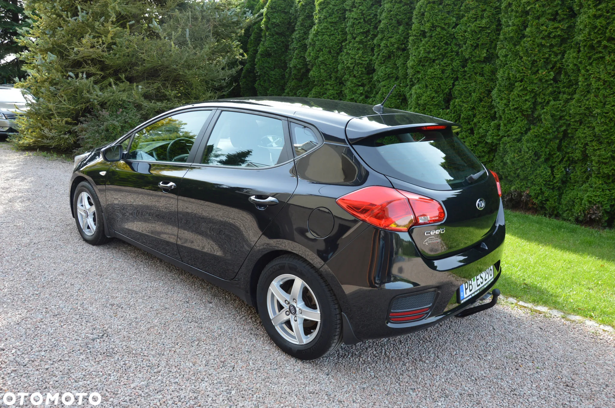 Kia Ceed - 4