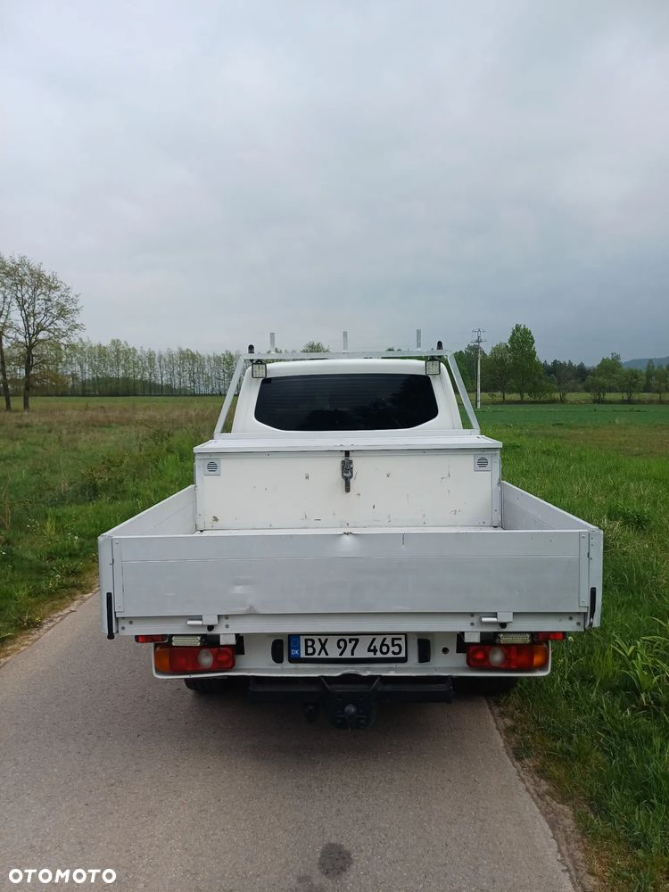 Volkswagen Transporter - 18