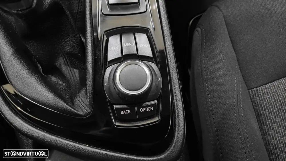 BMW 216 Active Tourer d Advantage - 37