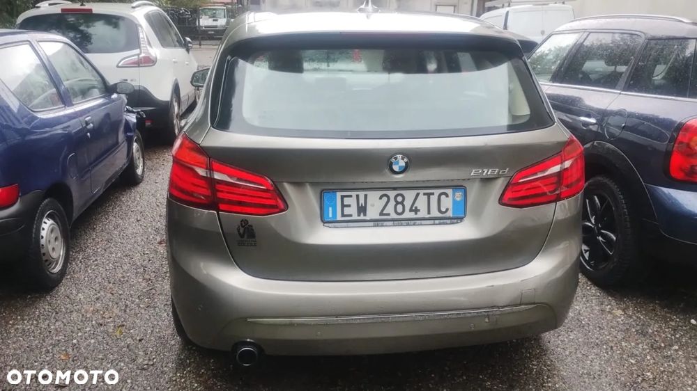 BMW Seria 2 218d Luxury Line - 4
