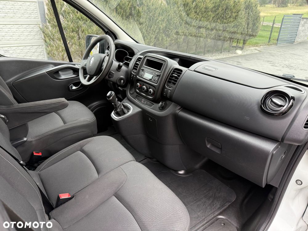 Renault Trafic - 11