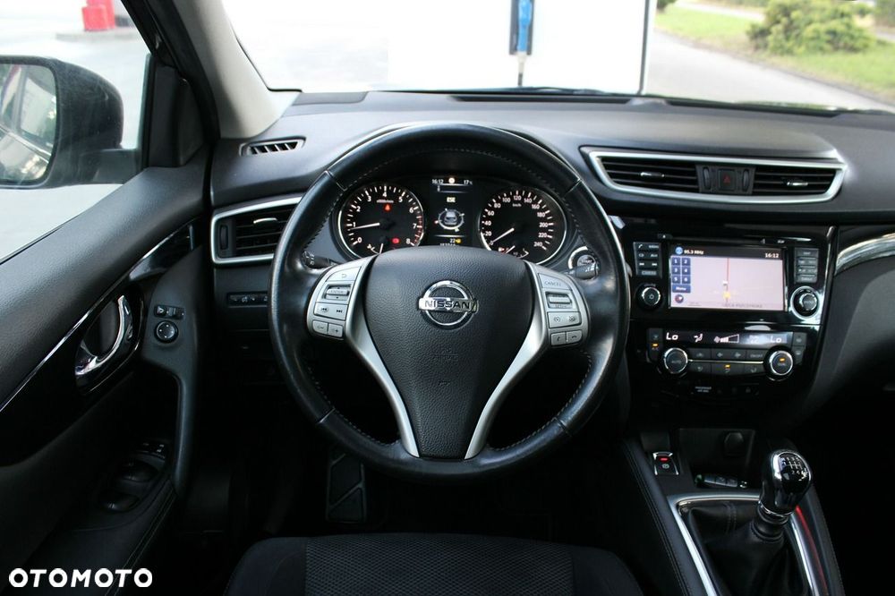 Nissan Qashqai 1.6 DIG-T N-Connecta - 8