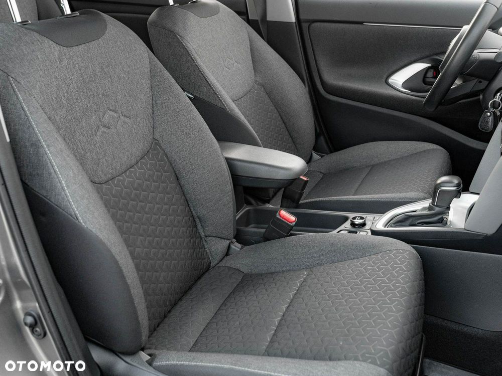 Toyota Yaris Cross - 33
