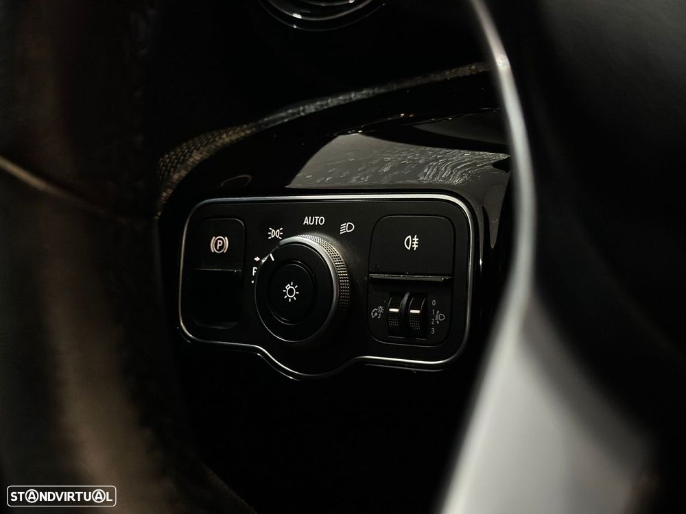 Mercedes-Benz A 180 d Business Solutions - 32