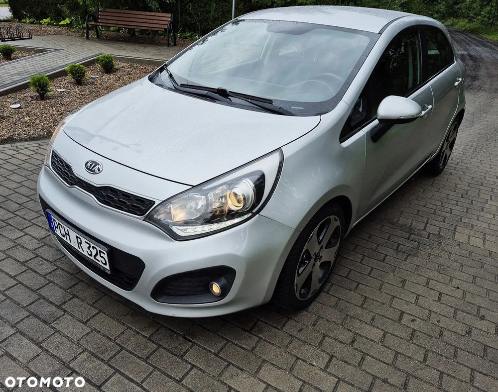 Kia Rio 1.4 crdi XL - 5