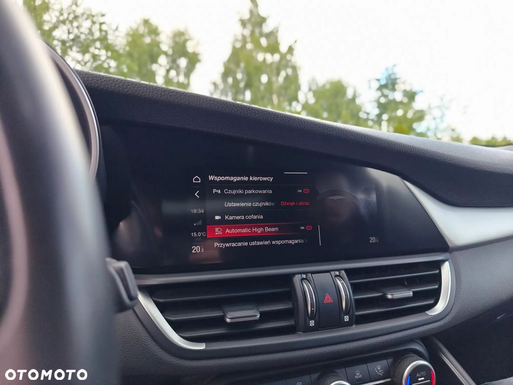 Alfa Romeo Giulia 2.0 Turbo 16V AT8 Veloce Ti - 35