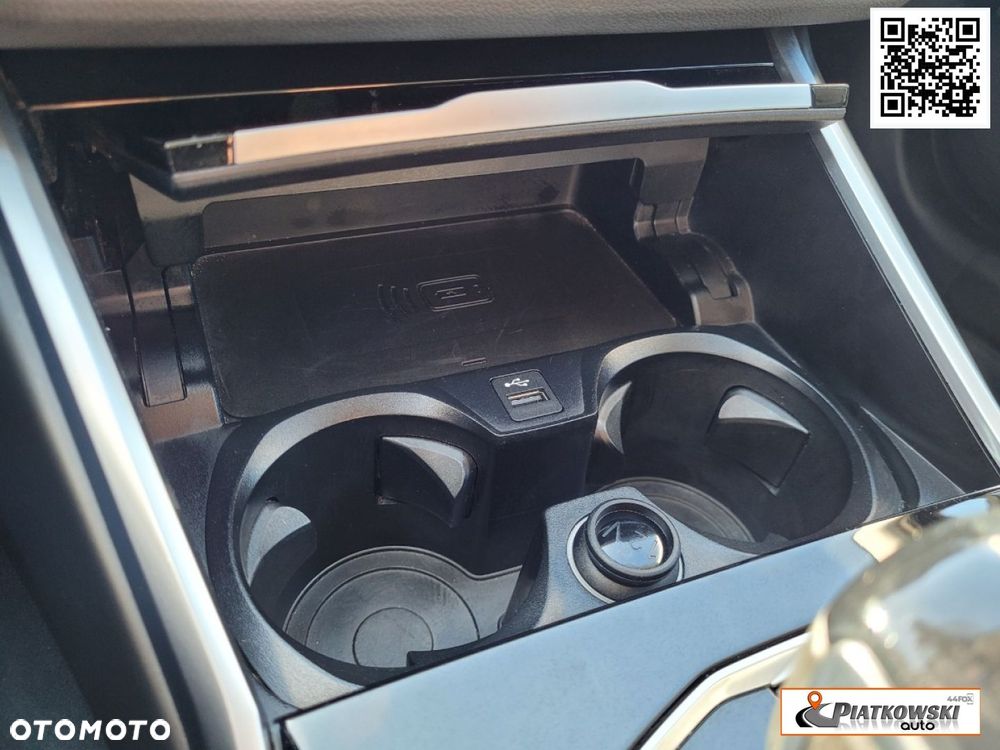 BMW Seria 3 320i - 37
