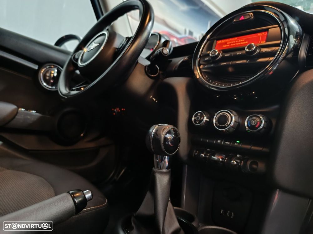 MINI 5 Portas One D - 34