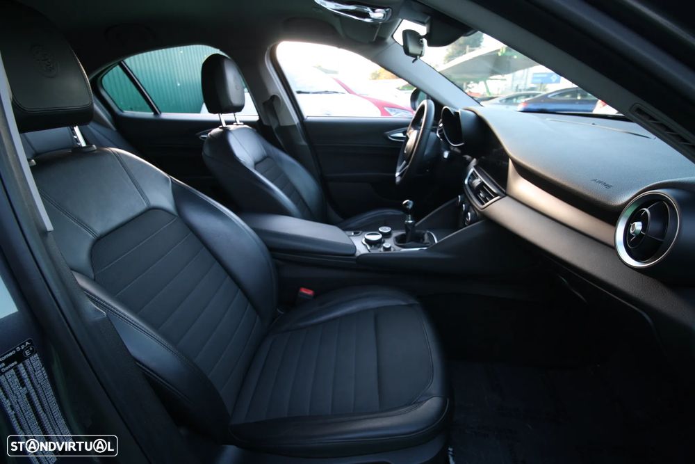 Alfa Romeo Giulia 2.2 D - 19