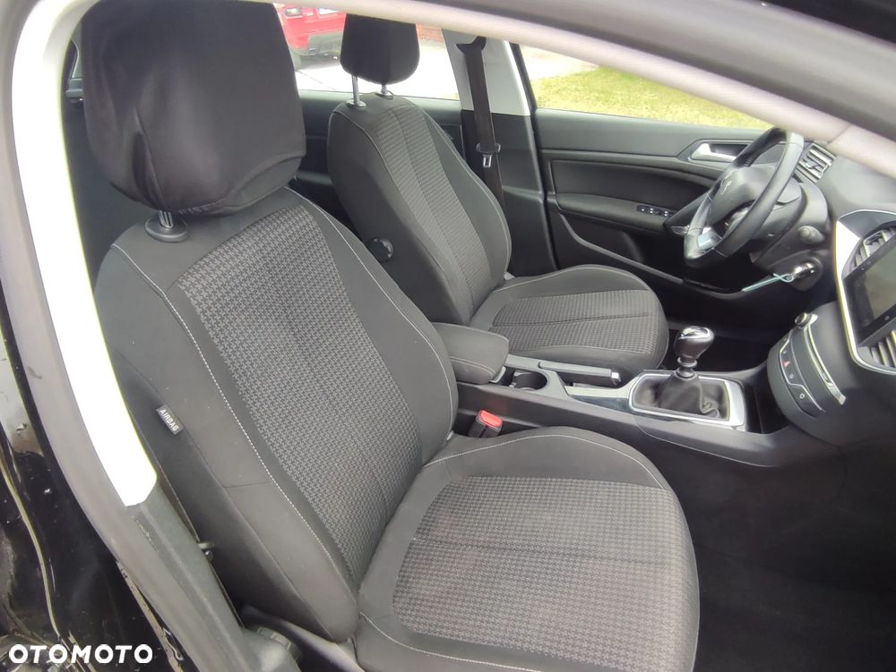 Peugeot 308 1.5 BlueHDi Business Line S&S - 23