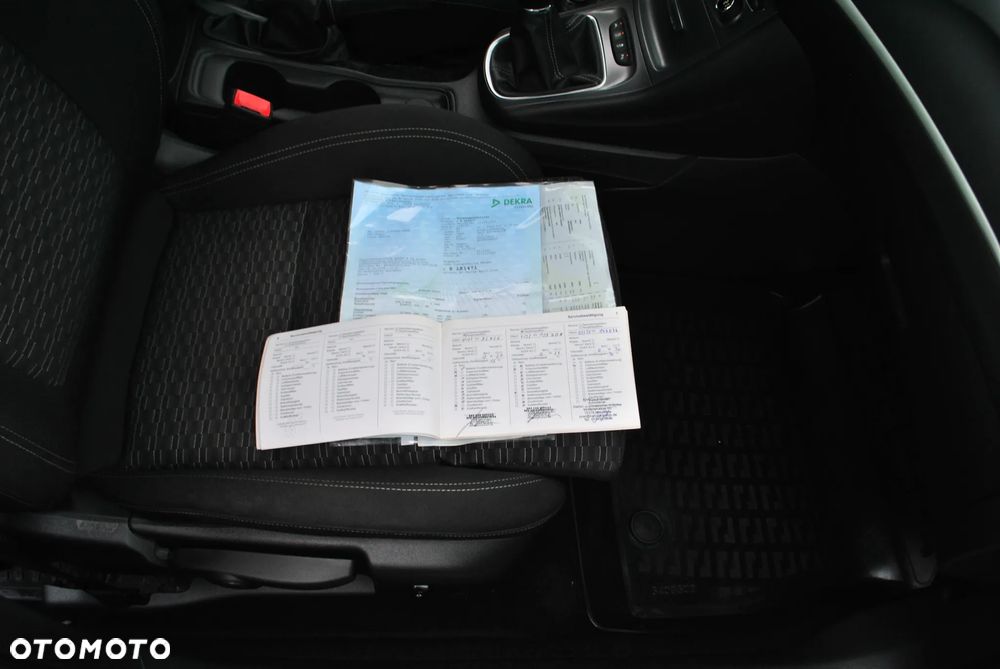 Opel Astra 1.4 Turbo Start/Stop Sports Tourer Innovation - 28
