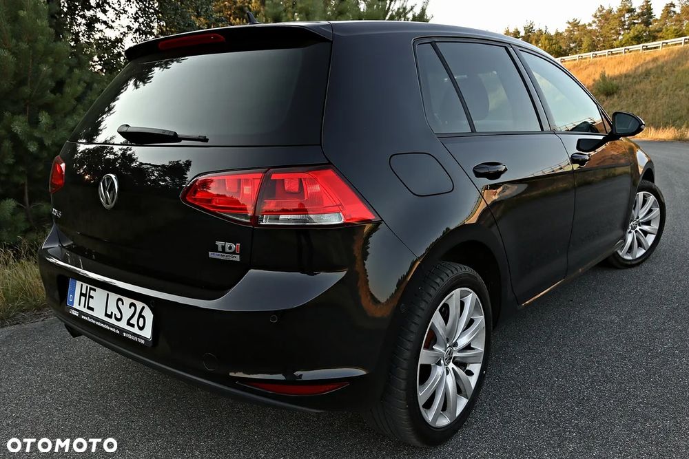 Volkswagen Golf 1.6 TDI BlueMotion Technology Cup - 23