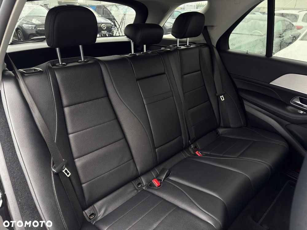 Mercedes-Benz GLE - 27