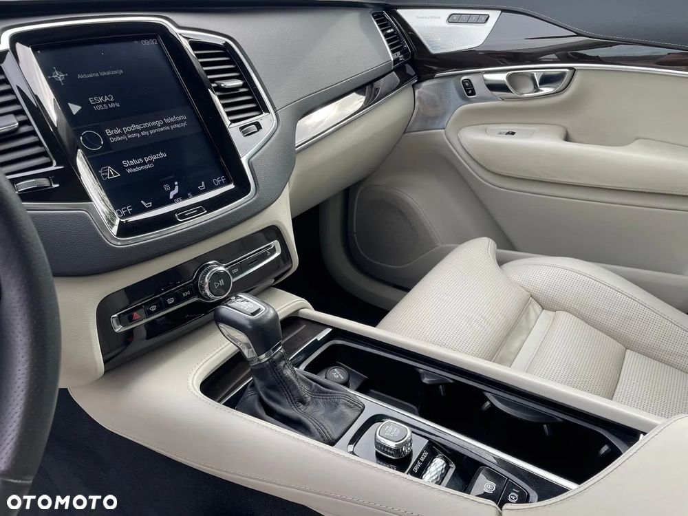 Volvo XC 90 D5 SCR AWD Inscription 7os - 6