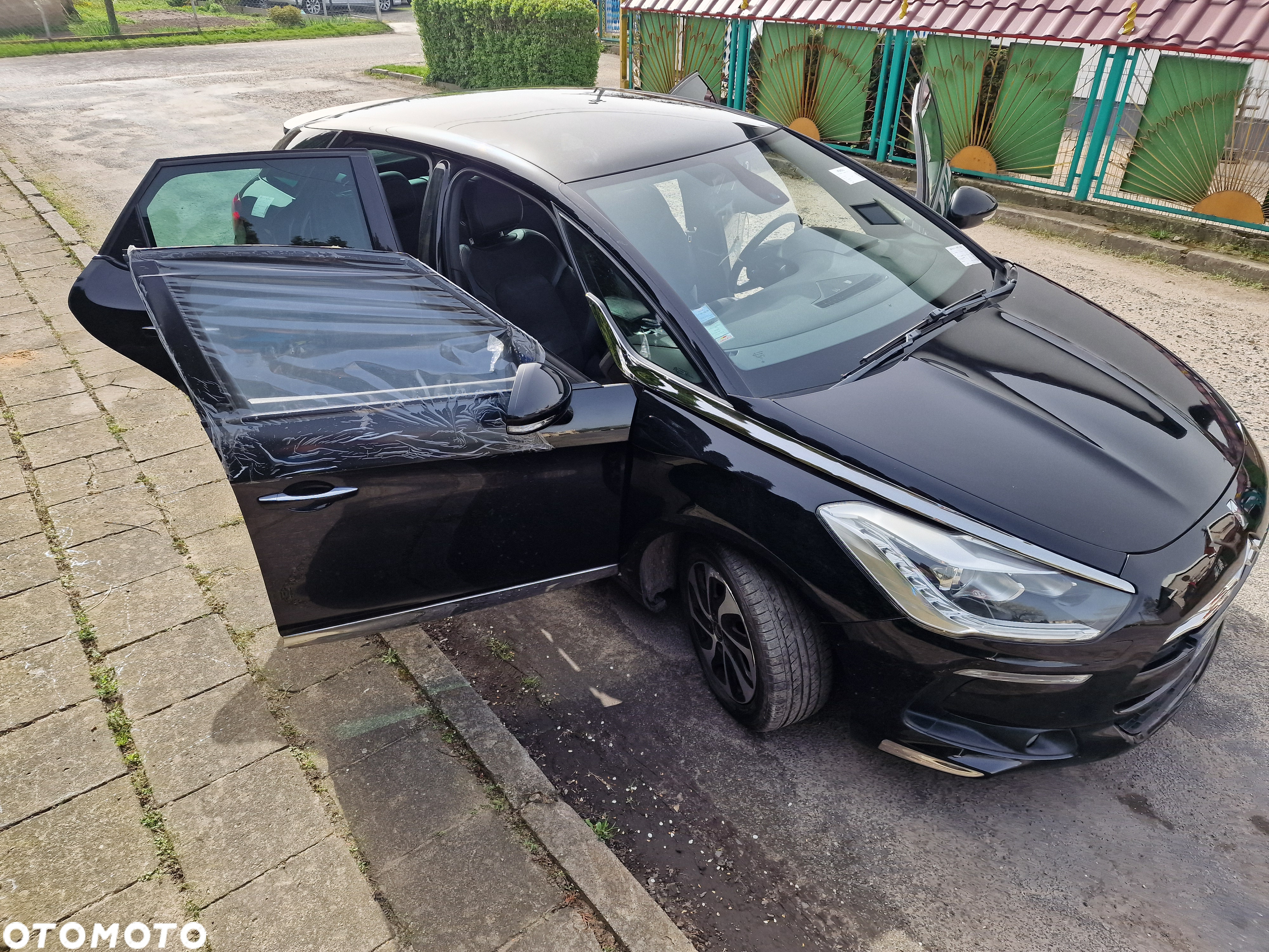 Citroën DS5 e-HDi 115 EGS6 SoChic - 21