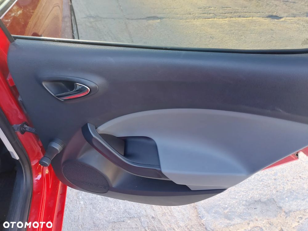 Seat Ibiza 1.6 16V Reference - 25