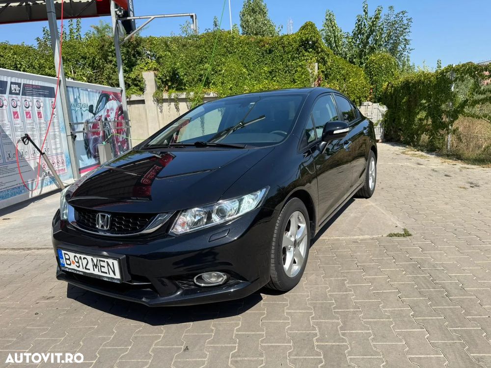 Honda Civic 1.8 MT ES - 9