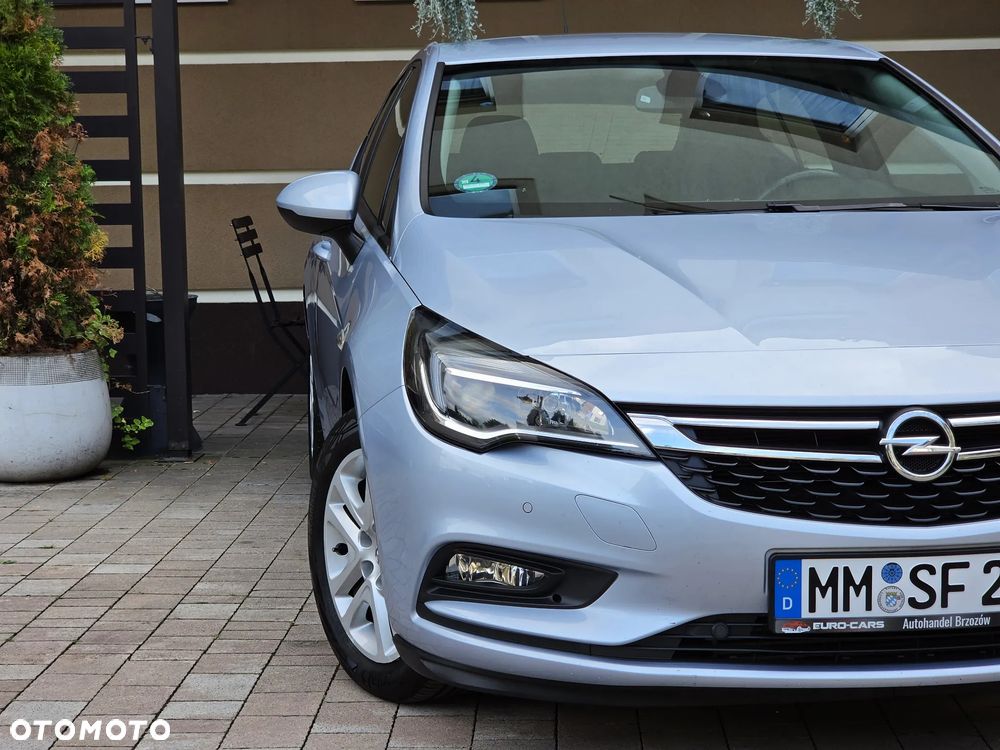 Opel Astra 1.4 Turbo Innovation - 13
