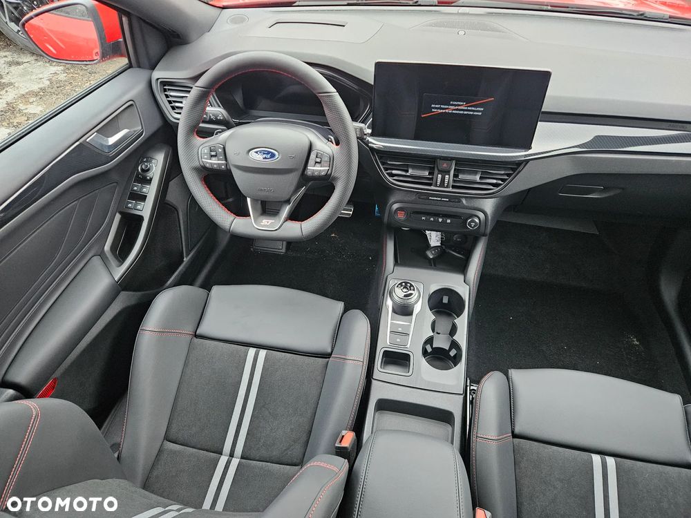 Ford Focus 2.3 EcoBoost ST X - 12