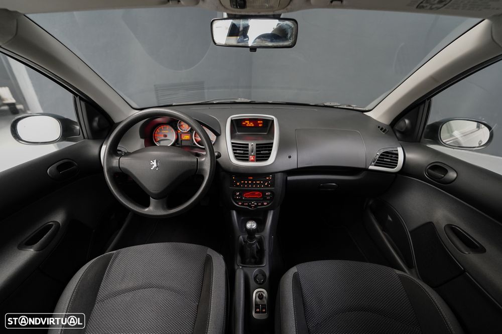 Peugeot 206+ 1.4 - 20