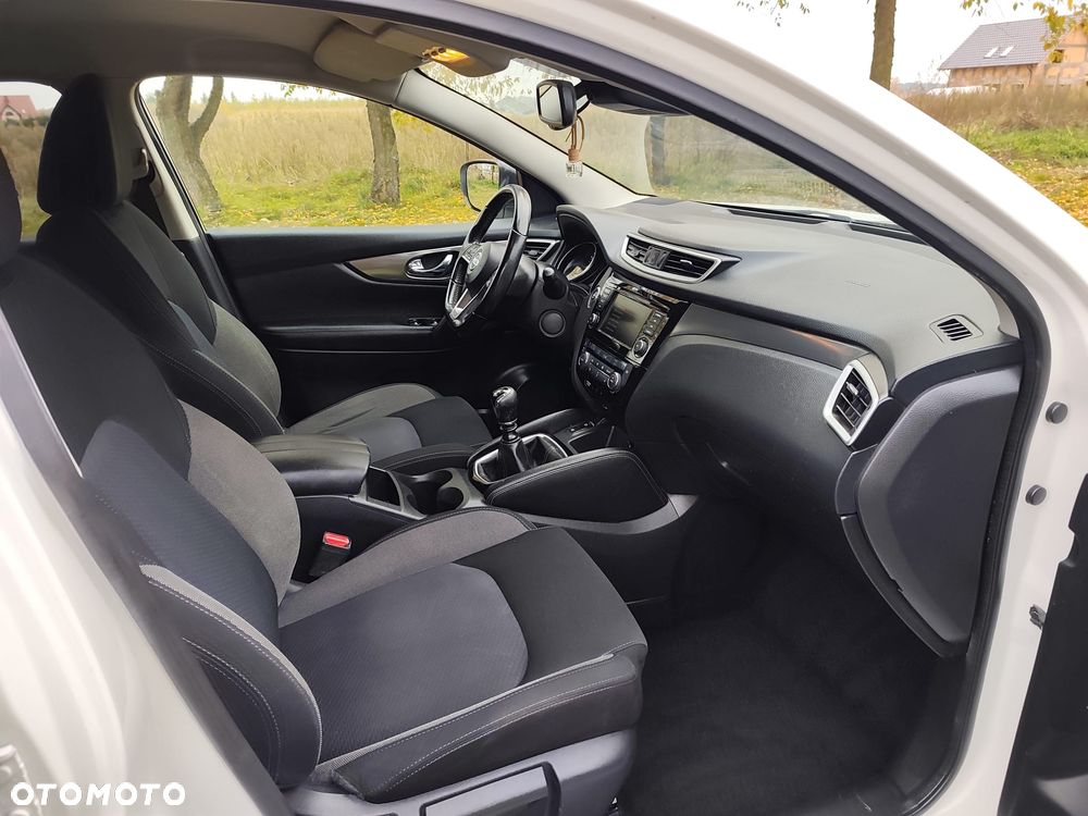 Nissan Qashqai - 14