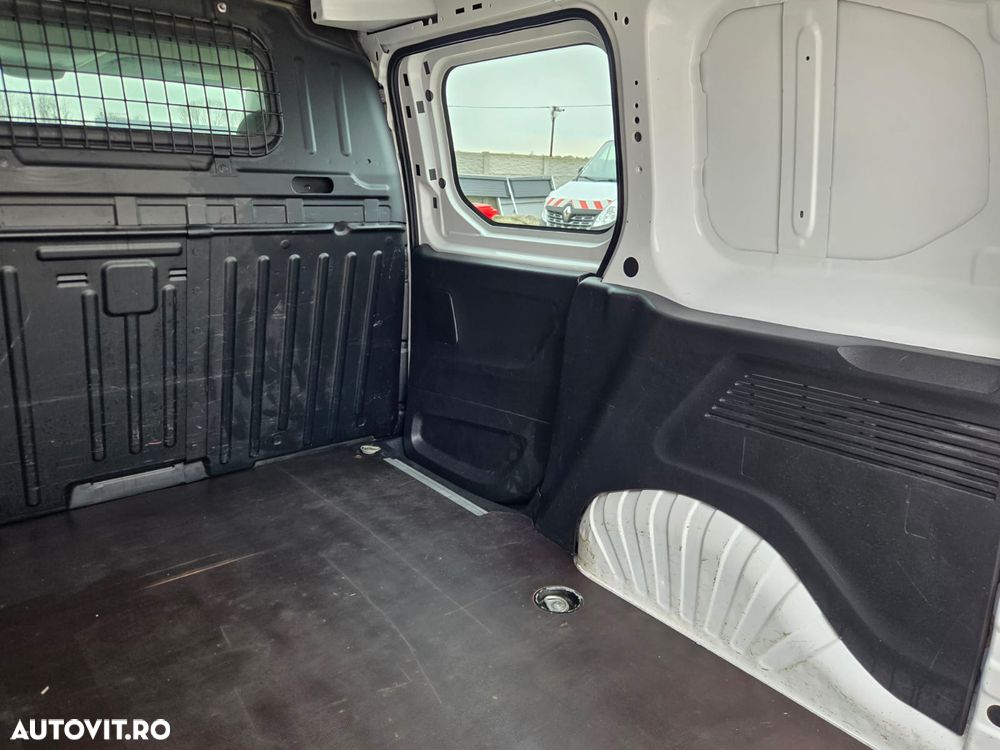 Peugeot New Partner L1H1 - 13