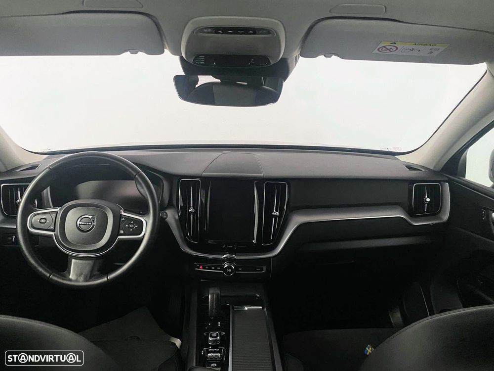 Volvo XC 60 2.0 B4 Momentum Plus - 13