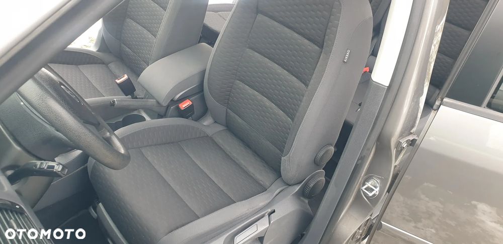 Volkswagen Touran 1.6 United - 8