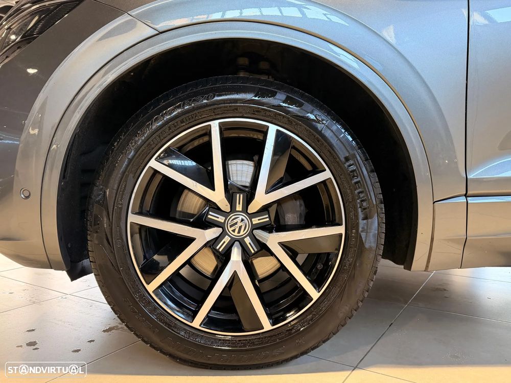 VW Touareg 3.0 TDI V6 R-Line - 7