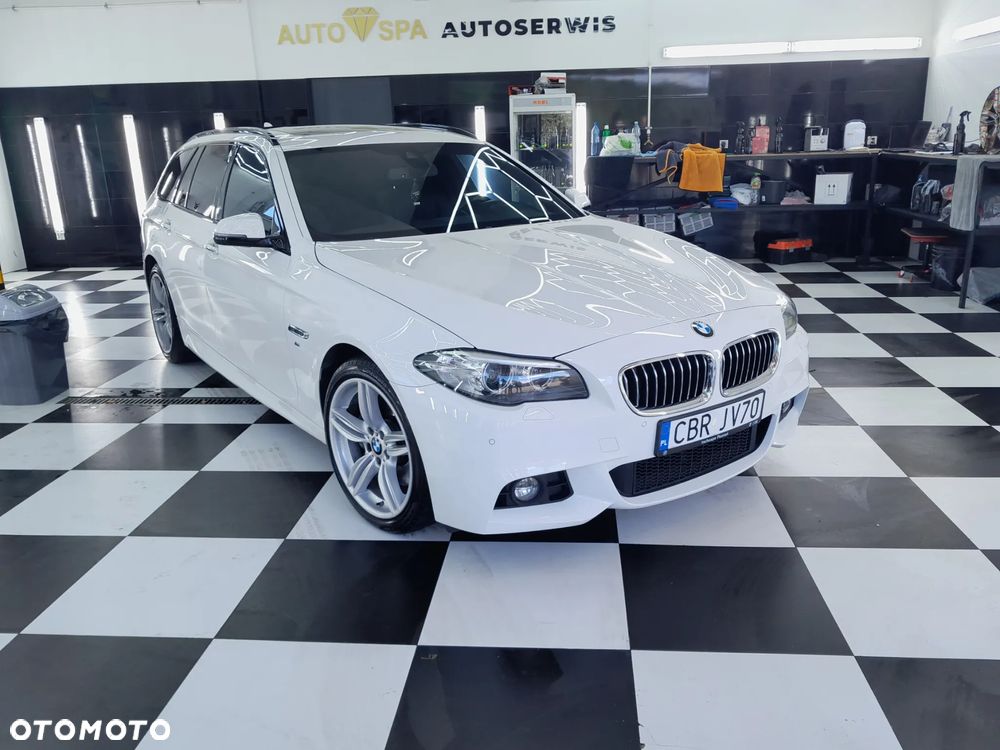 BMW Seria 5 525d Touring Sport-Aut Luxury Line - 1