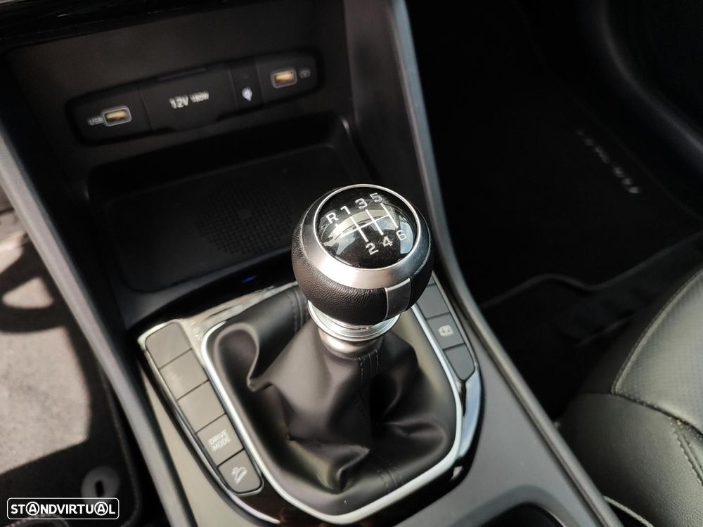 Hyundai Tucson 1.6 CRDi Vanguard - 25