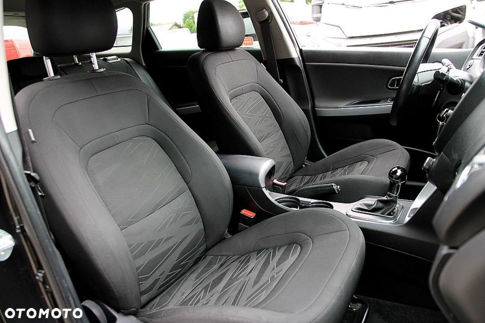 Kia Ceed - 25