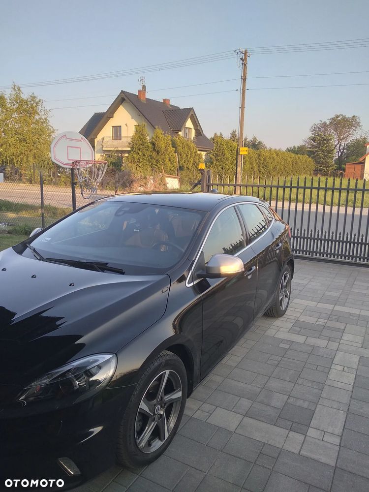 Volvo V40 D2 Drive-E R-Design Momentum - 2