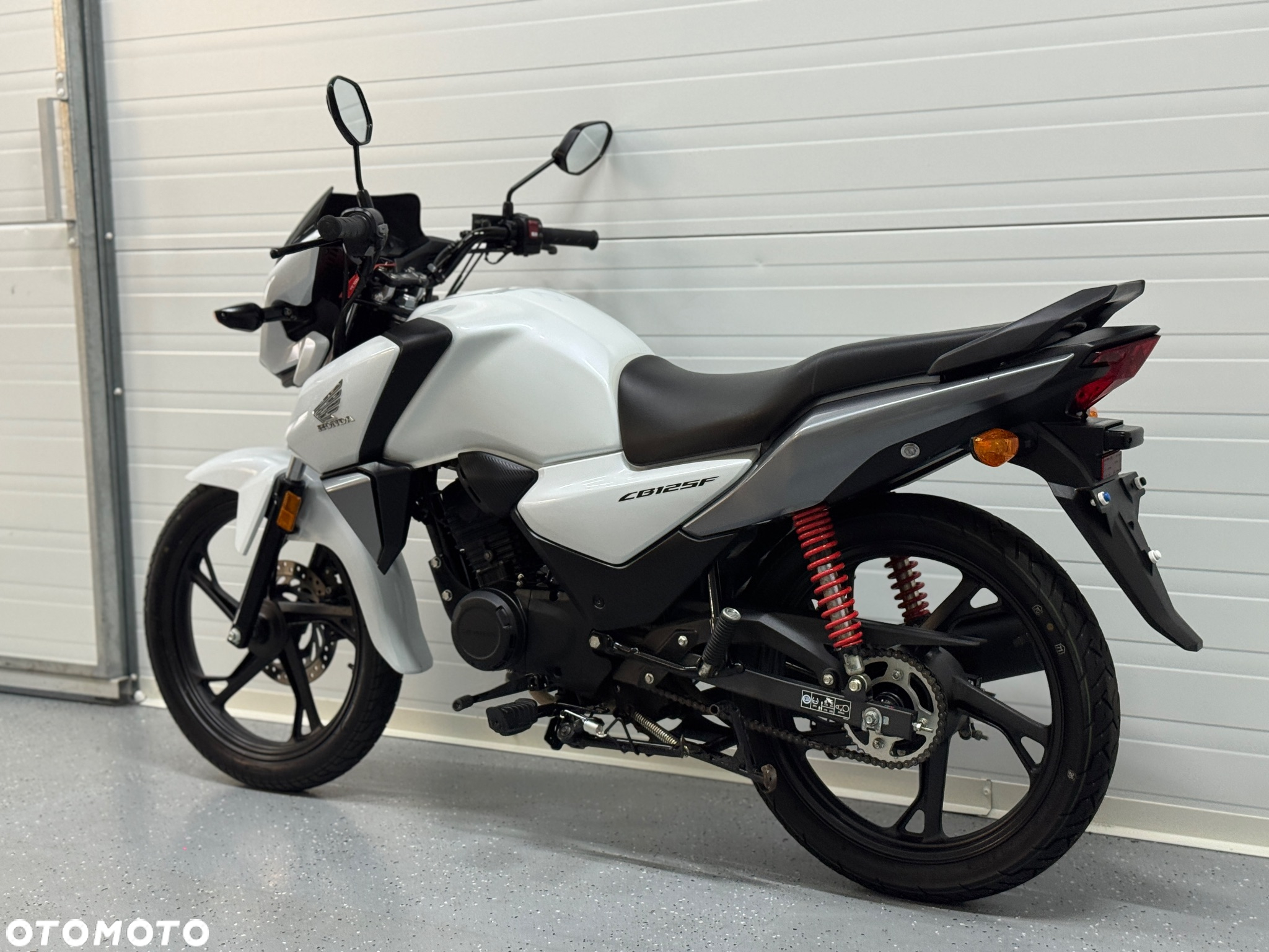 Honda CBF - 11