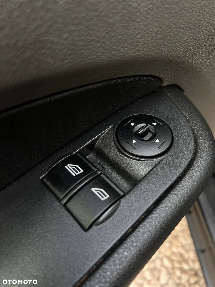 Ford Focus - 29