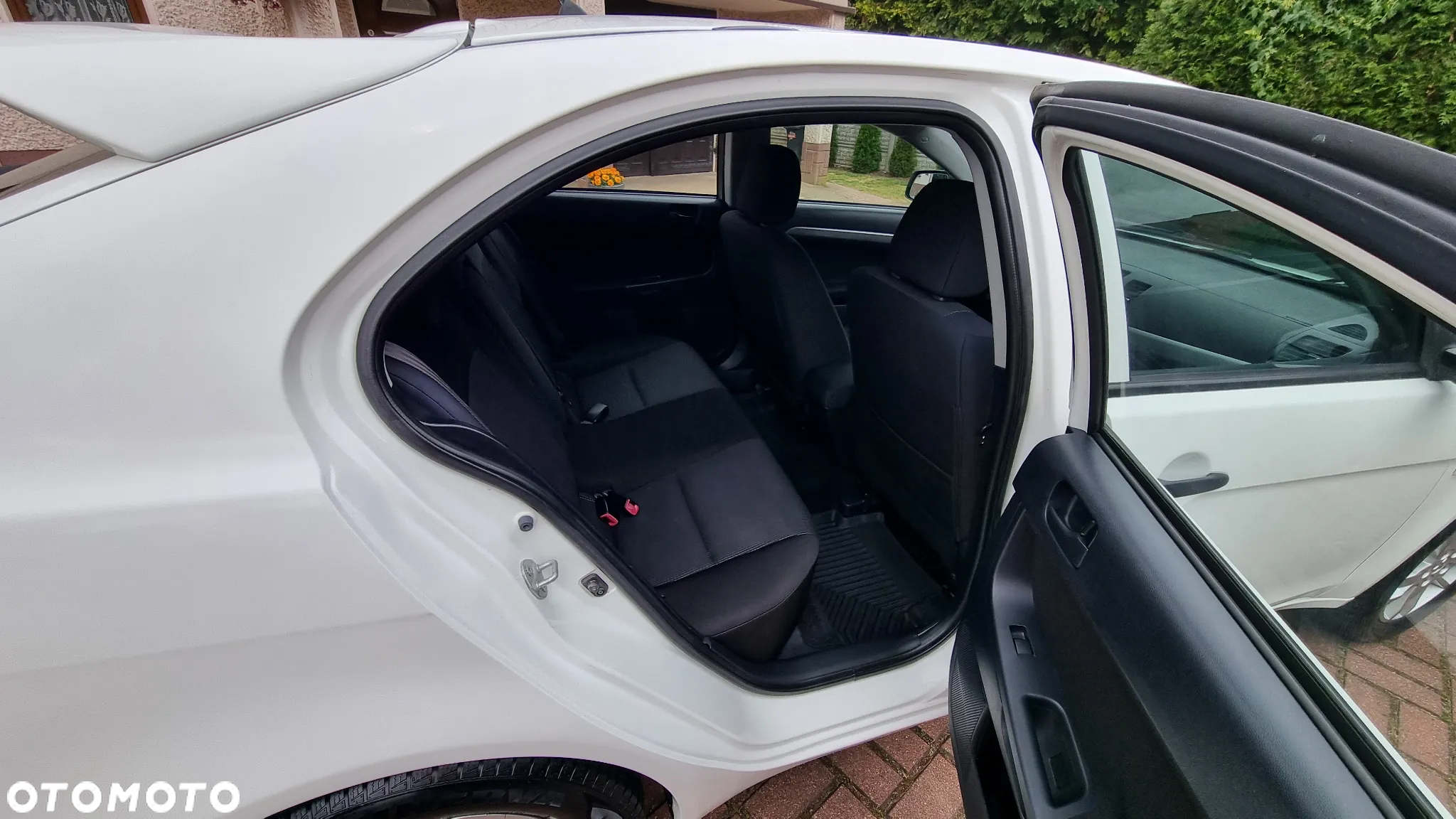 Mitsubishi Lancer 1.5 - 17