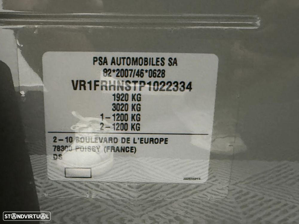 DS DS4 1.2 PureTech Bastille EAT8 - 9