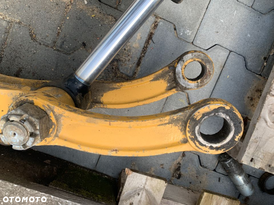 Kiwak łyżki kopiącej do minikoparki CAT 301/  CAT 302 - 2