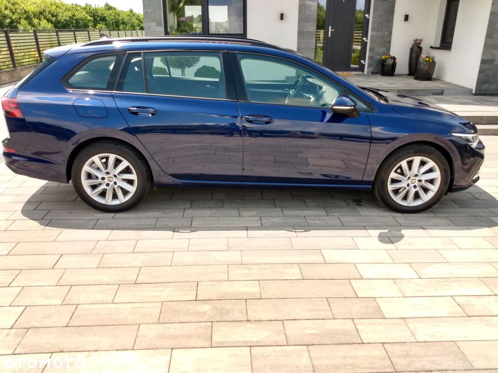 Volkswagen Golf VIII 2.0 TDI - 10