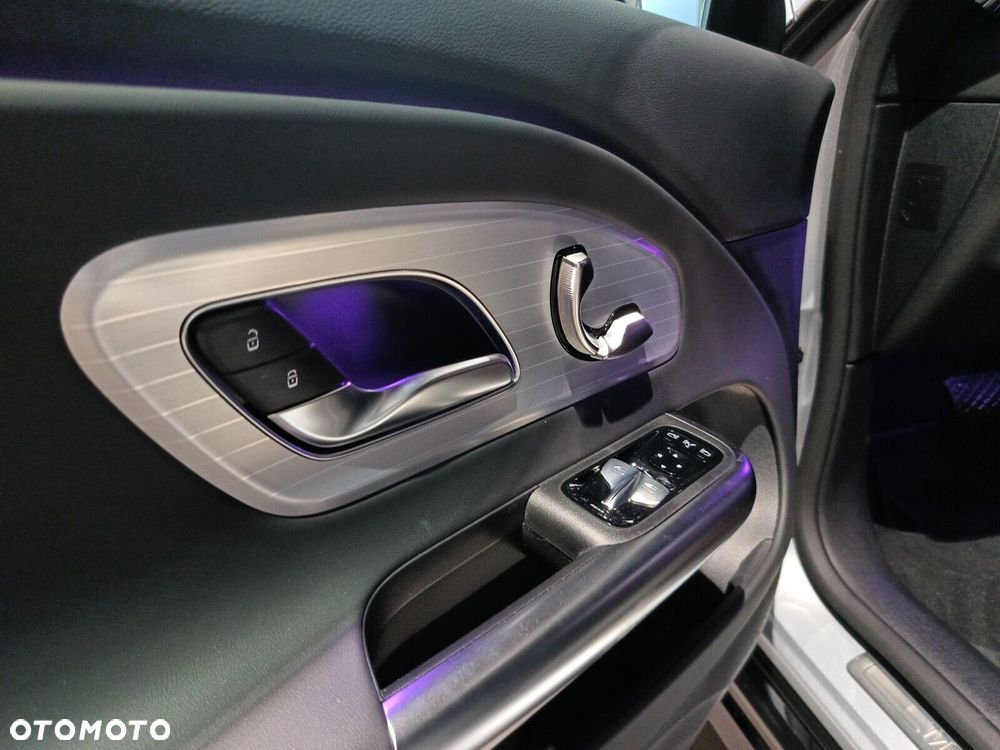 Mercedes-Benz CLA - 16