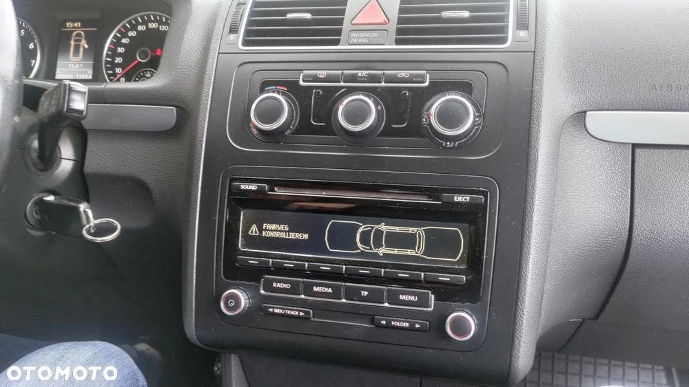 Volkswagen Touran 1.2 TSI BlueMot Comfortline - 4