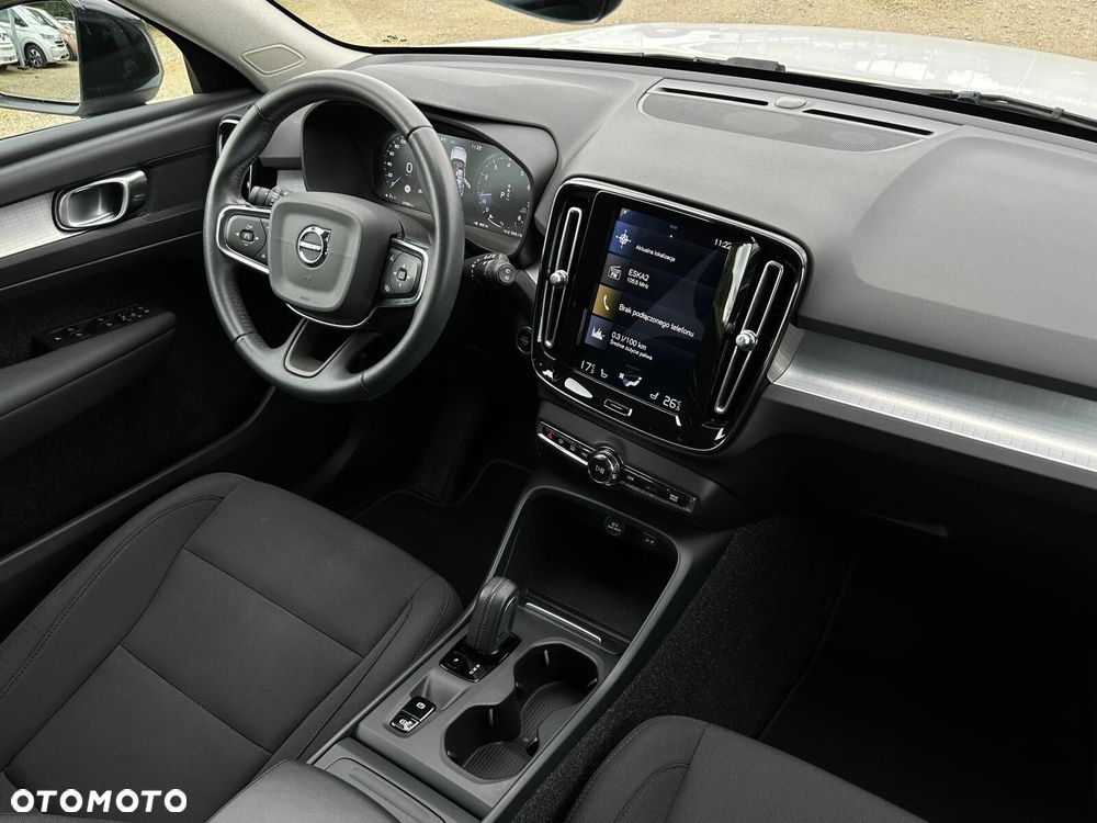 Volvo XC 40 T3 Momentum - 17