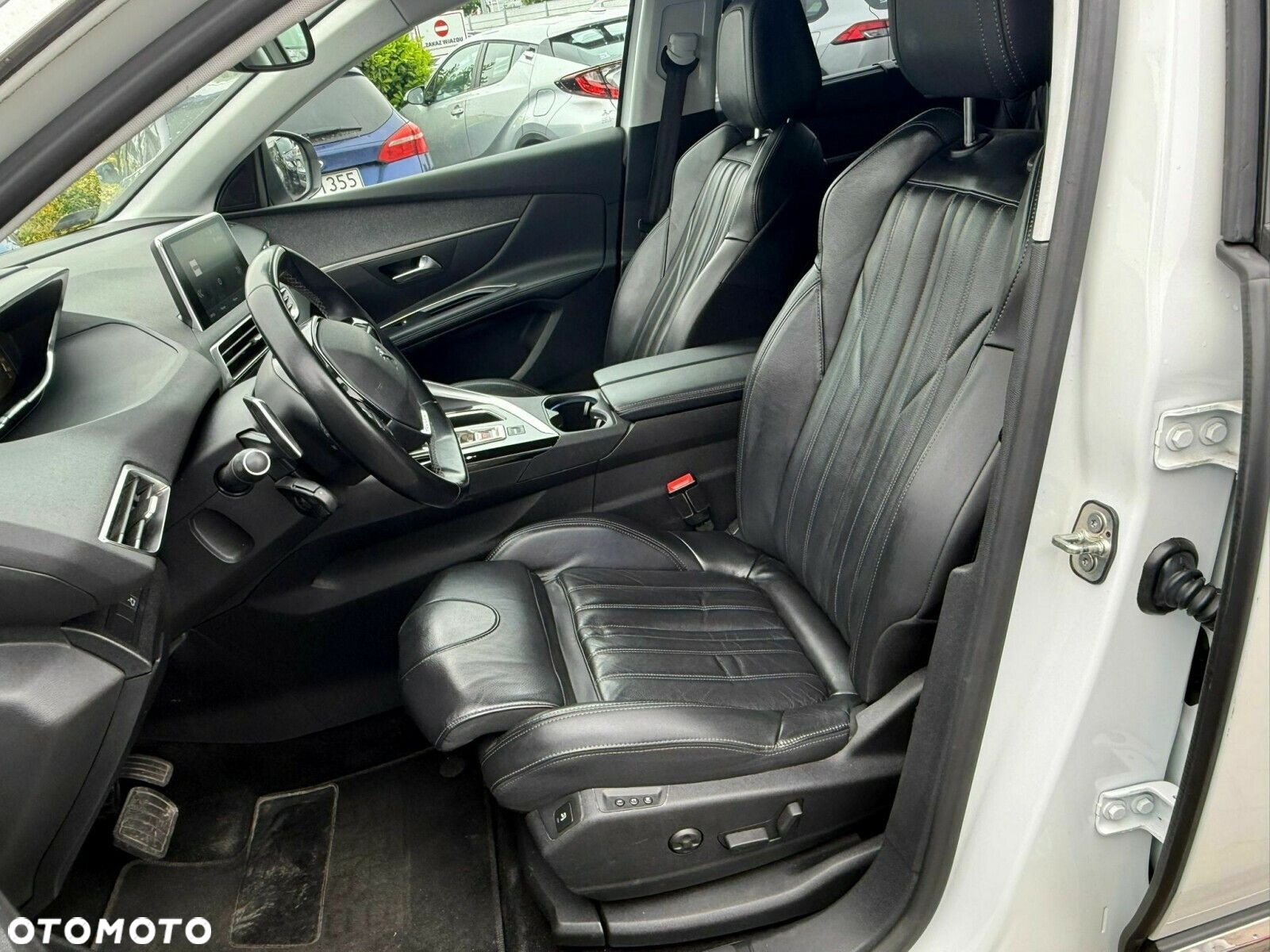 Peugeot 5008 - 12