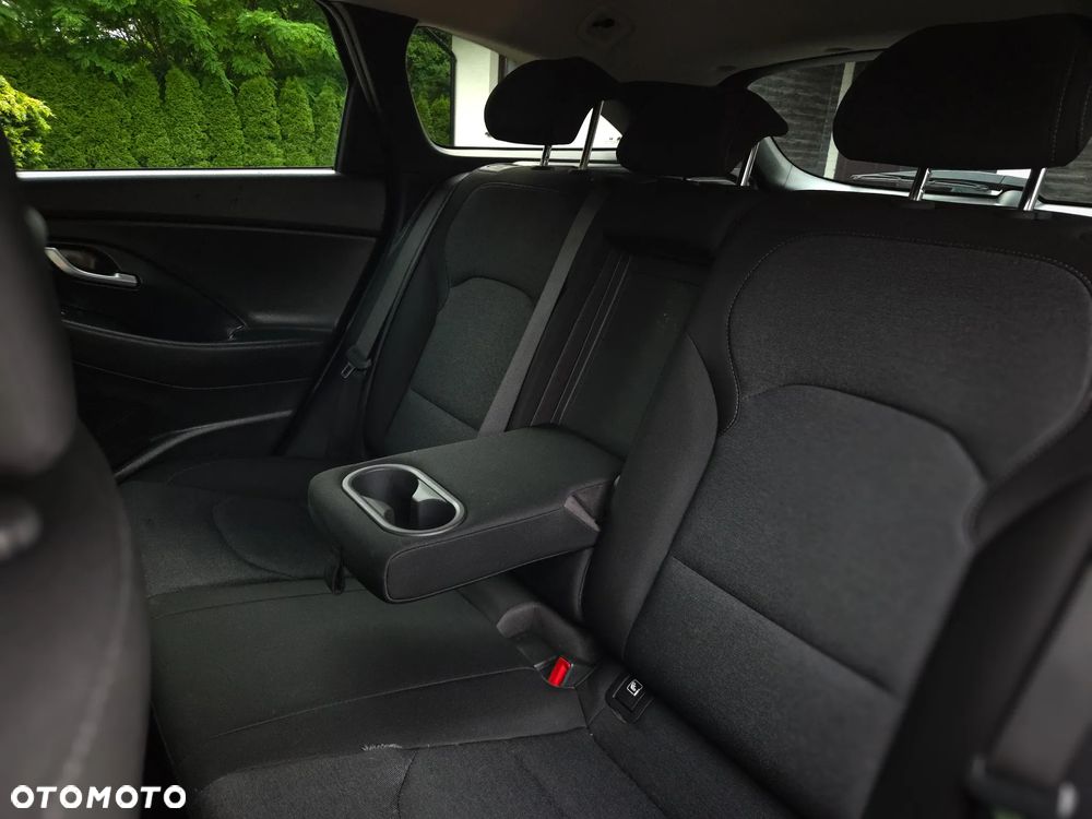 Hyundai i30 1.0 T-GDI GO Plus - 32