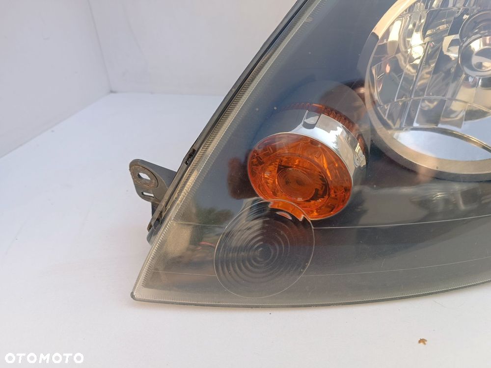 FORD FIESTA MK6 LAMPA PRAWA PRZÓD PRZEDNIA EU 6S61-13W030-CD - 8