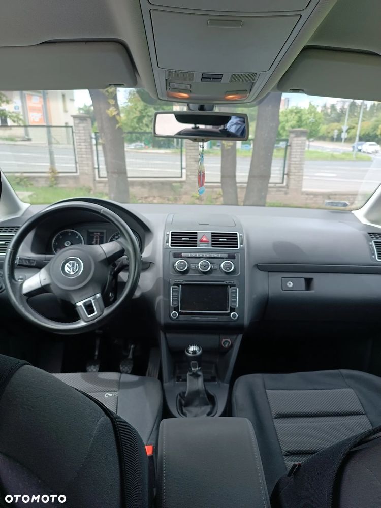 Volkswagen Touran 1.6 TDI DPF BlueMot Comfortline - 6
