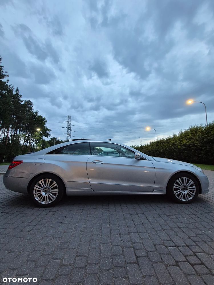 Mercedes-Benz Klasa E 350 CGI BlueEffICIENCY - 22