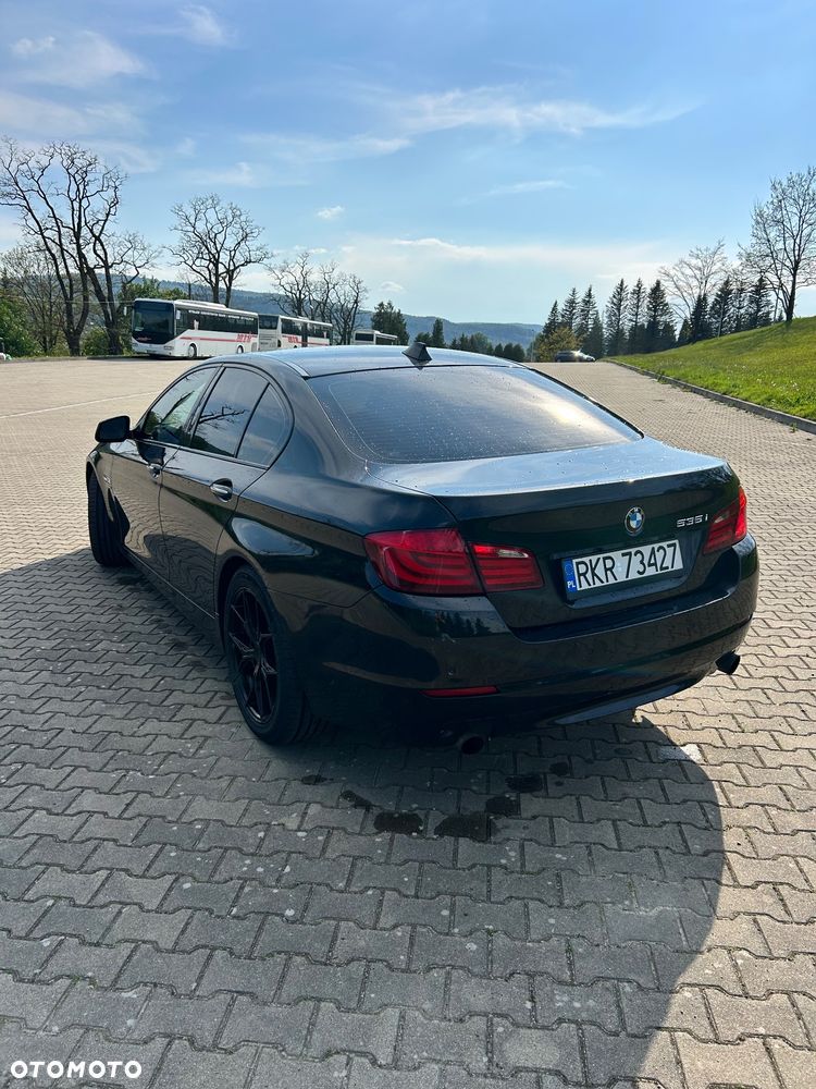 BMW Seria 5 535i xDrive Sport-Aut Luxury Line - 4